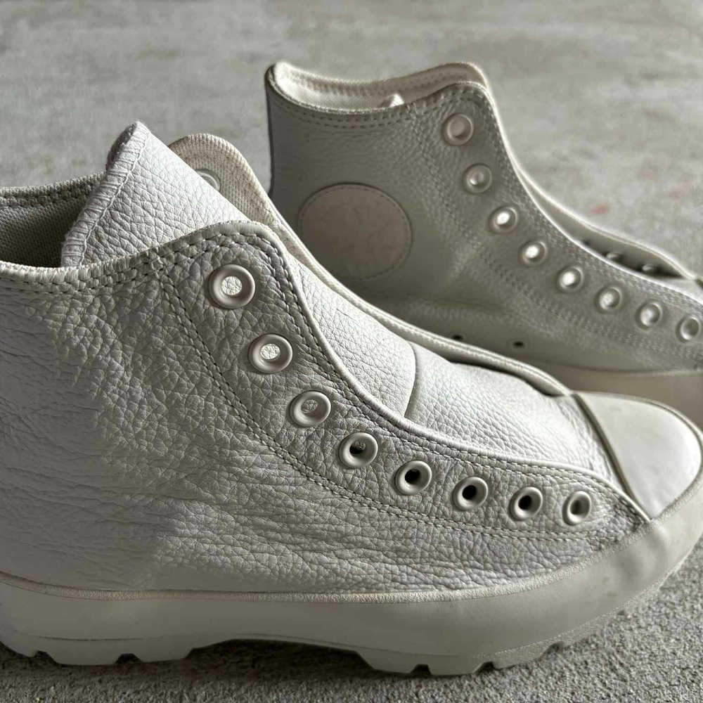 White High-Top Women's Sneakers